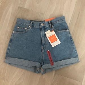 NWT Pull and Bear Mom fit denim shorts